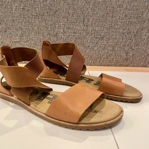 Tan Sorel sandals (Ella)